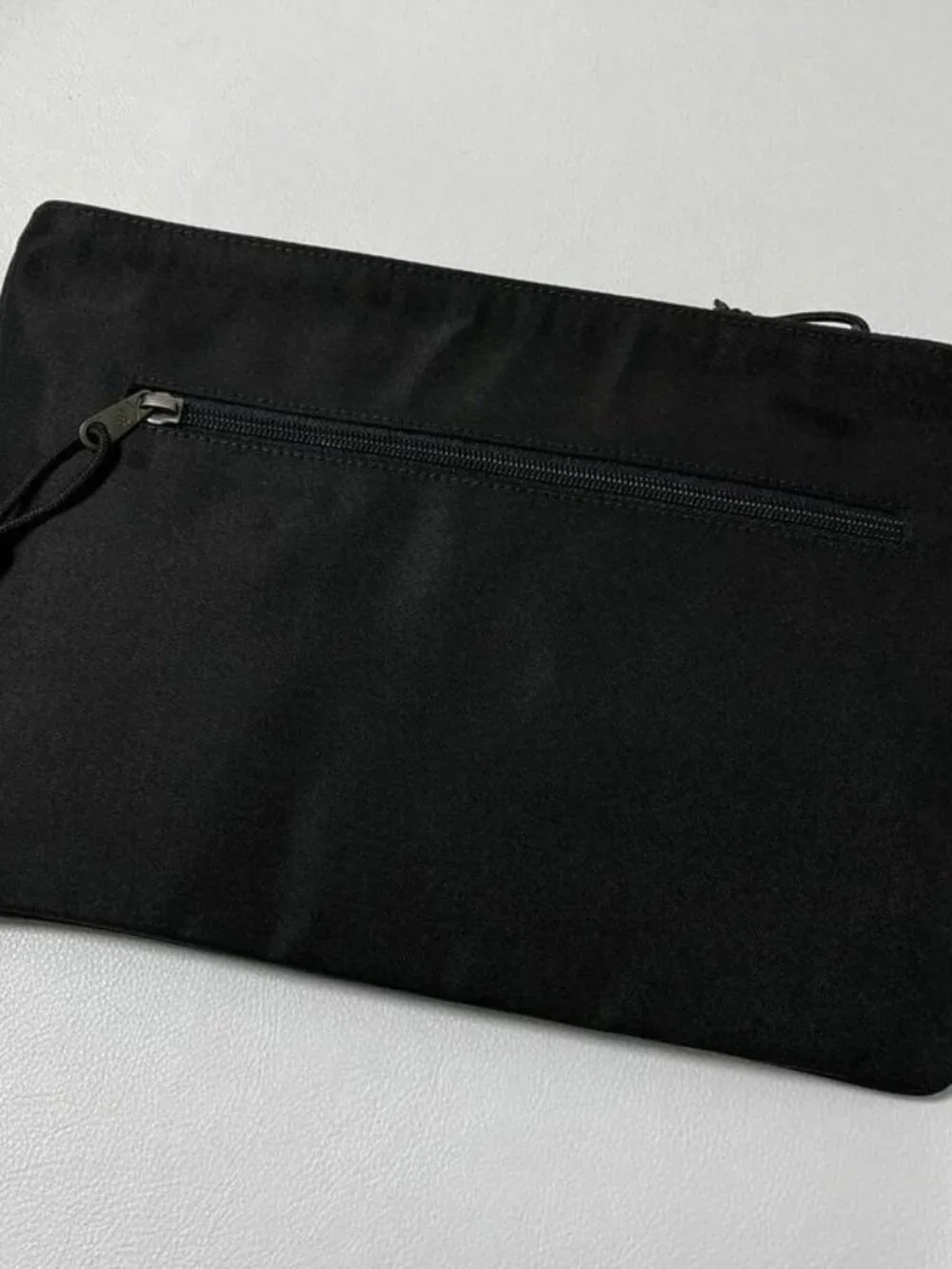 Balenciaga Explorer Logo Clutch Black - Picture 2 of 10